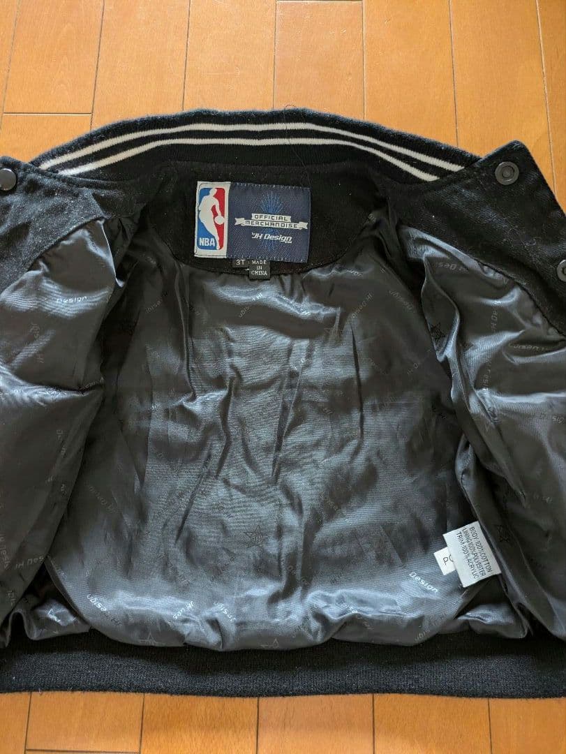 レア！NBA OFFICIAL ALL TEAM ジャケット　3T