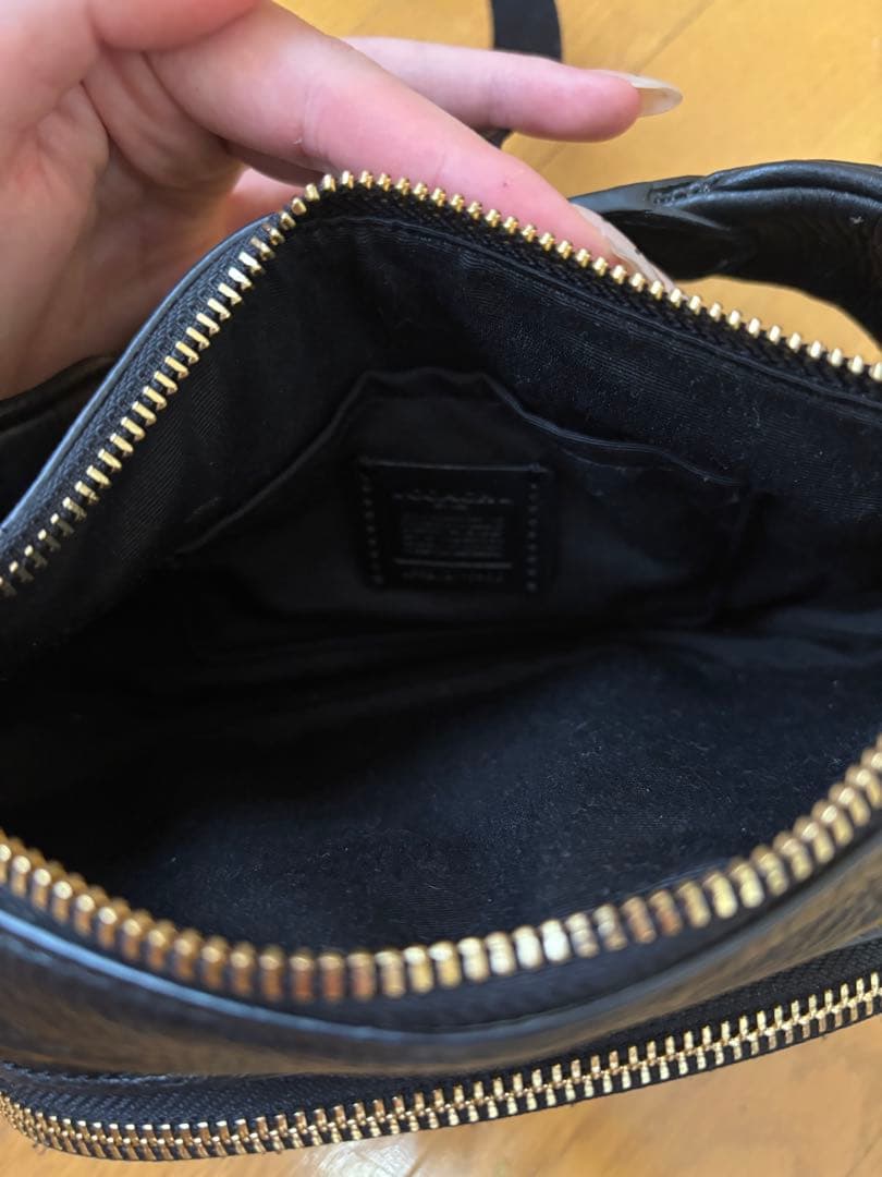 『本日限定大幅お値下げ‼️』コーチ COACH ボディ ウエストバッグ 黒