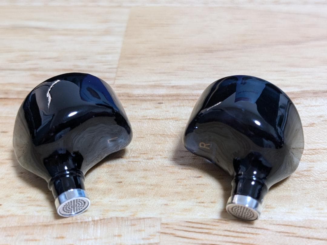 イヤホン GEEK WOLD GK300