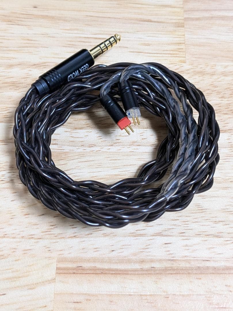 イヤホン GEEK WOLD GK300