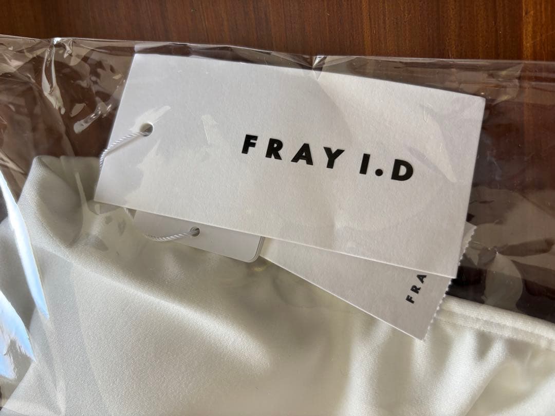 新品　FRAY I.D アシメカラーセパレートスイムウエア　フレイアイディー