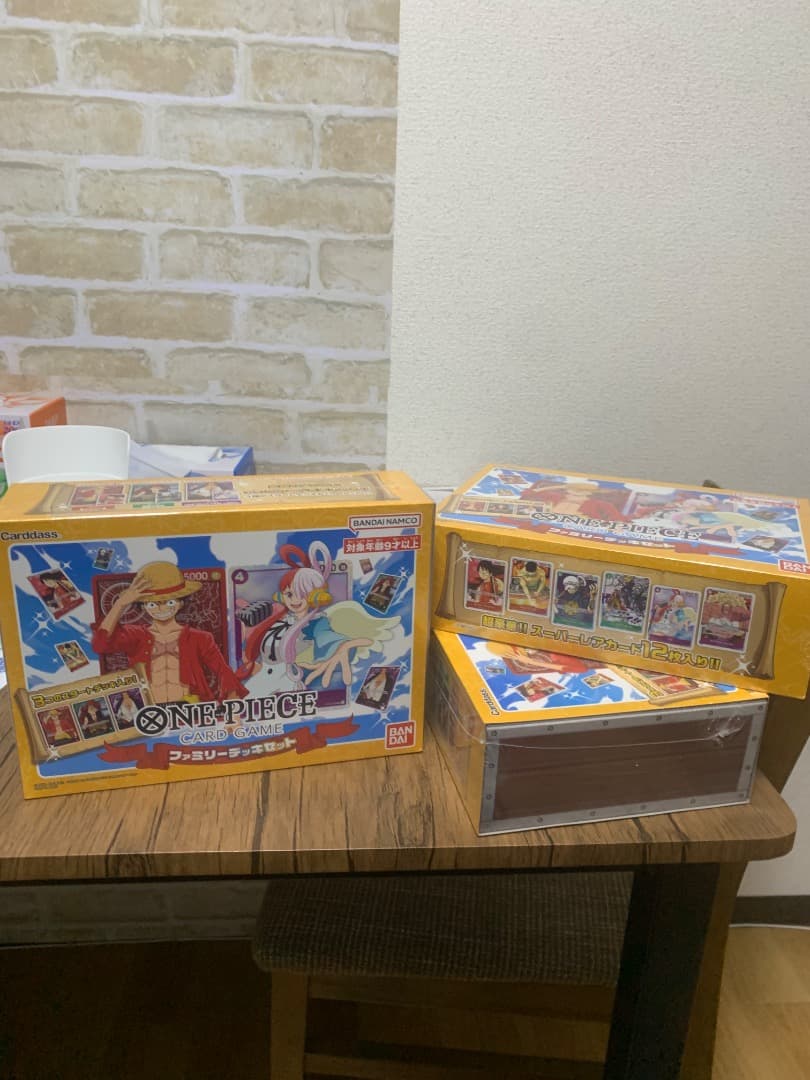 新品 シュリンク付き ONE PIECE CARD GAME ファミリーセット
