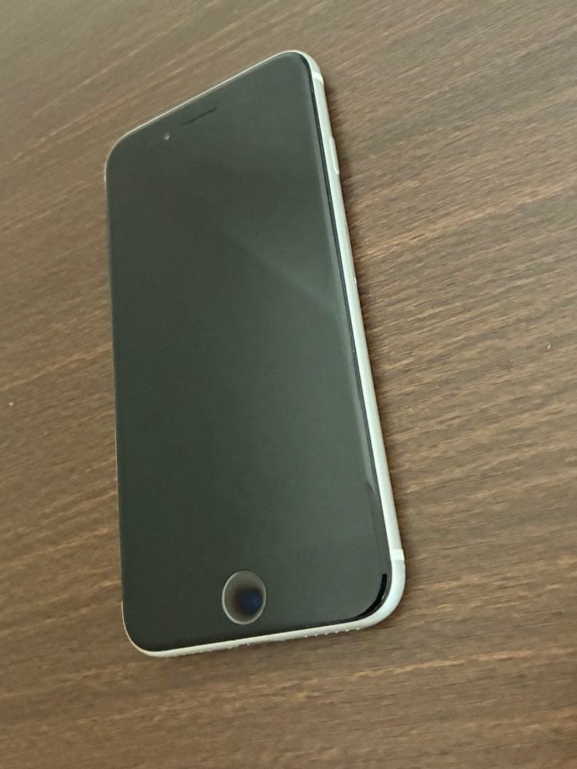 iPhone SE2 第2世代　128GB SIMフリー