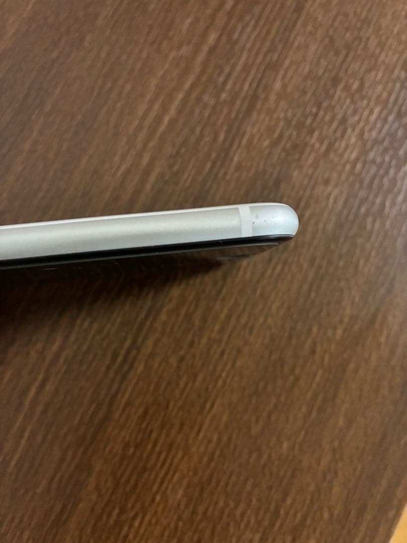 iPhone SE2 第2世代　128GB SIMフリー