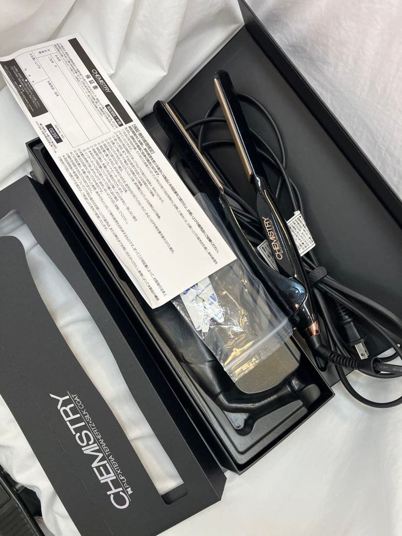 p*9様 ケミストリーストレートアイロン未使用に近い！2度のみ使用だけ、パッドは