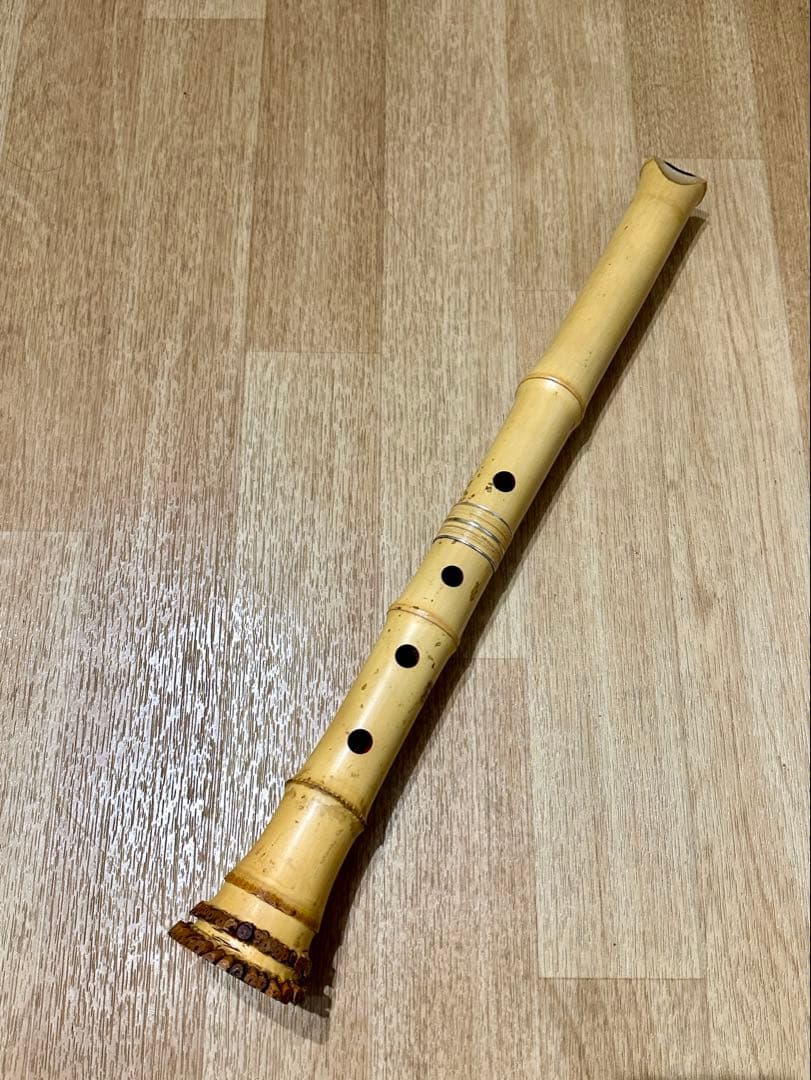 尺八　仙山銘　1尺6寸　金巻き銀三線　焼印二つ　高級管