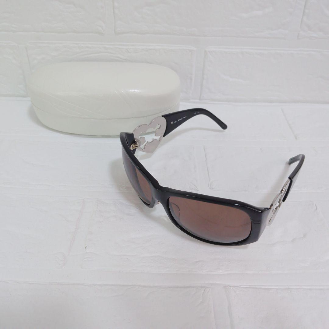 美品✨️　Vivienne Westwood　サングラス　スカルハート　ブラック