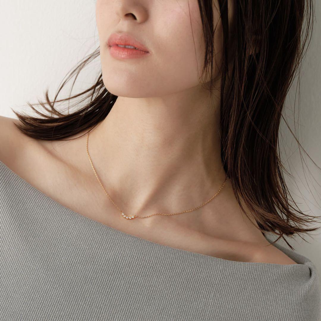 Lierrey カーブネックレス　新品　未使用品