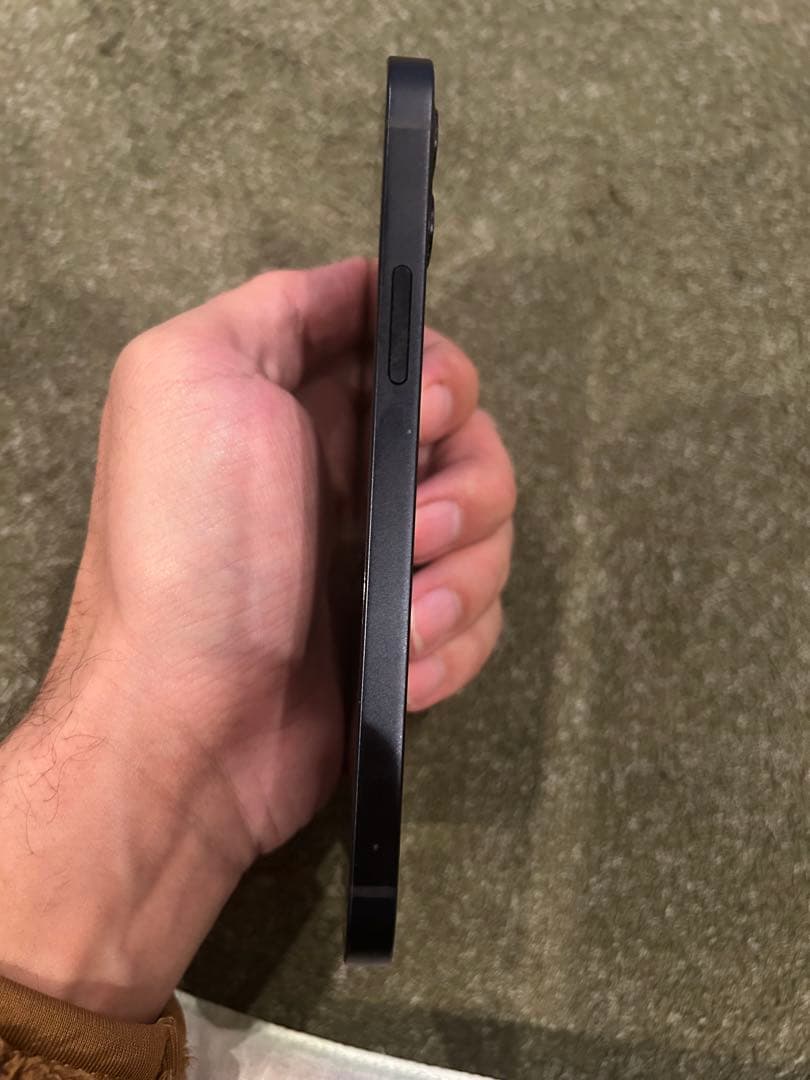 iPhone 12 64GB SIMロック解除済み