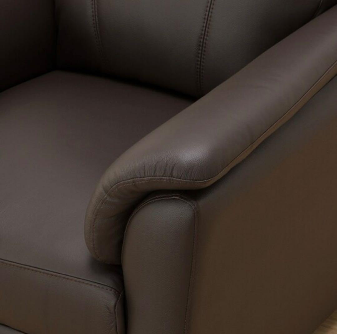 【大特価】ニトリ　１人掛け皮ソファ