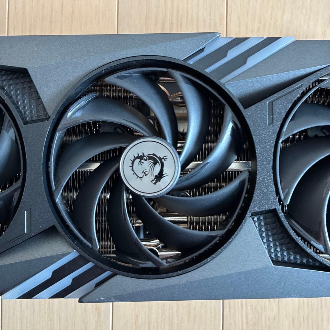 MSI RTX 4090 ヒートシンク　ファン　バックプレート　LED