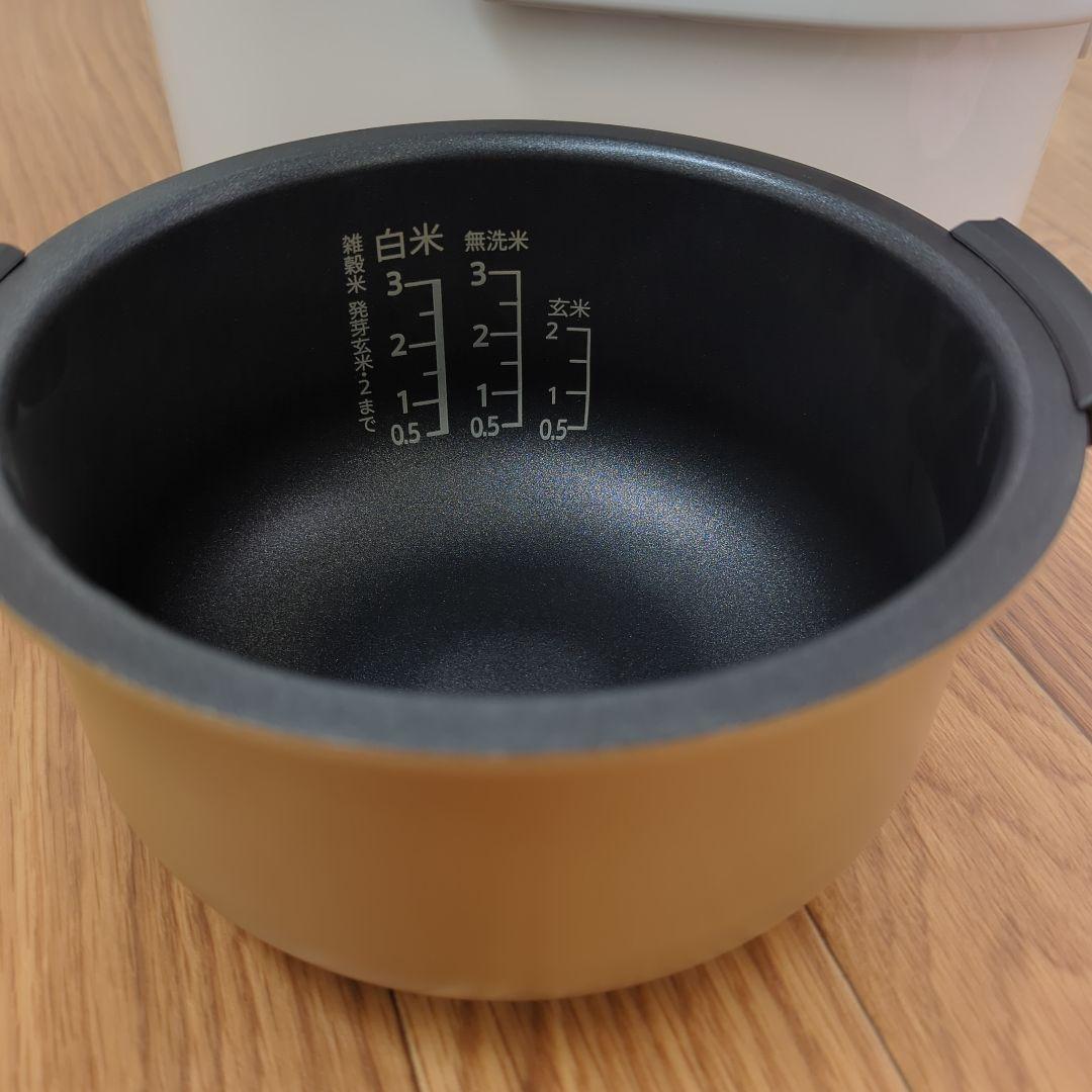SHARP 炊飯器 ホワイト３合炊き