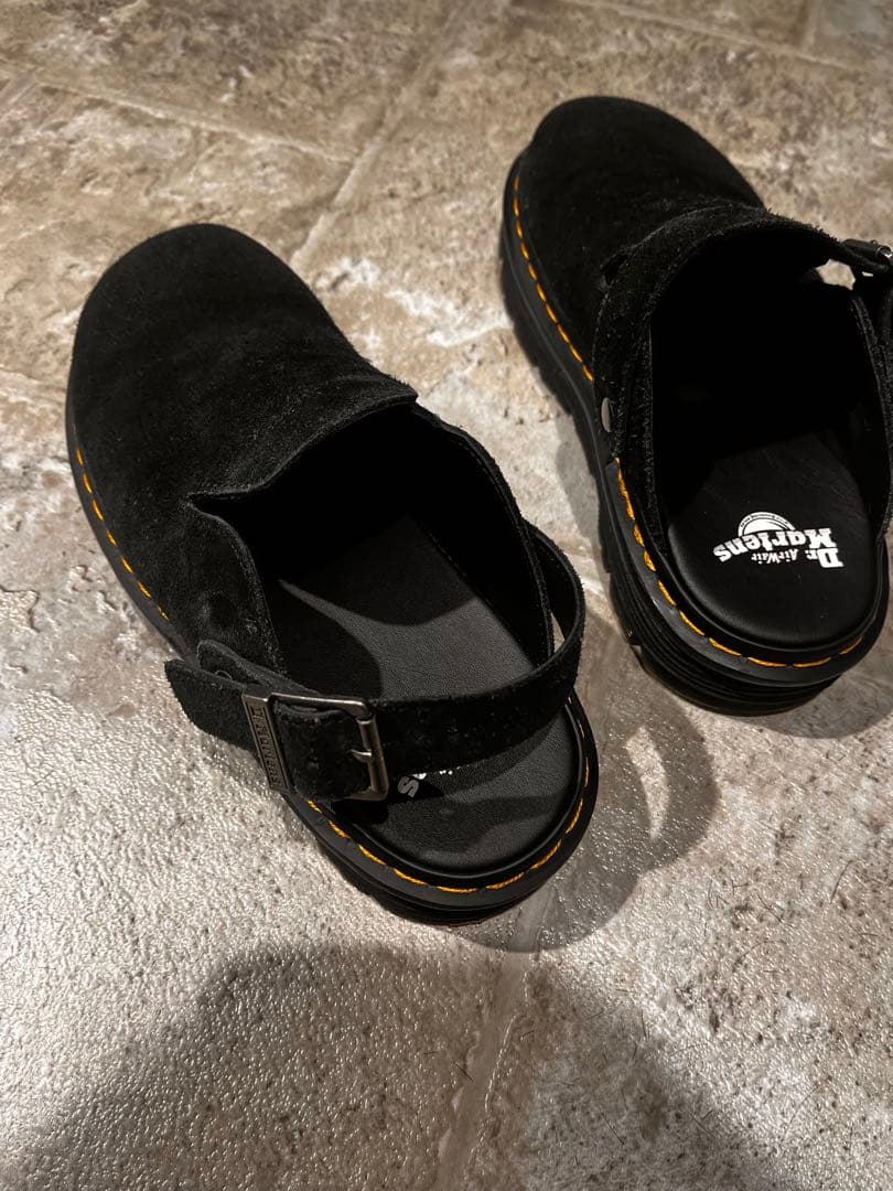 ドクターマーチン サボ ブラックスエードクロッグサンダル