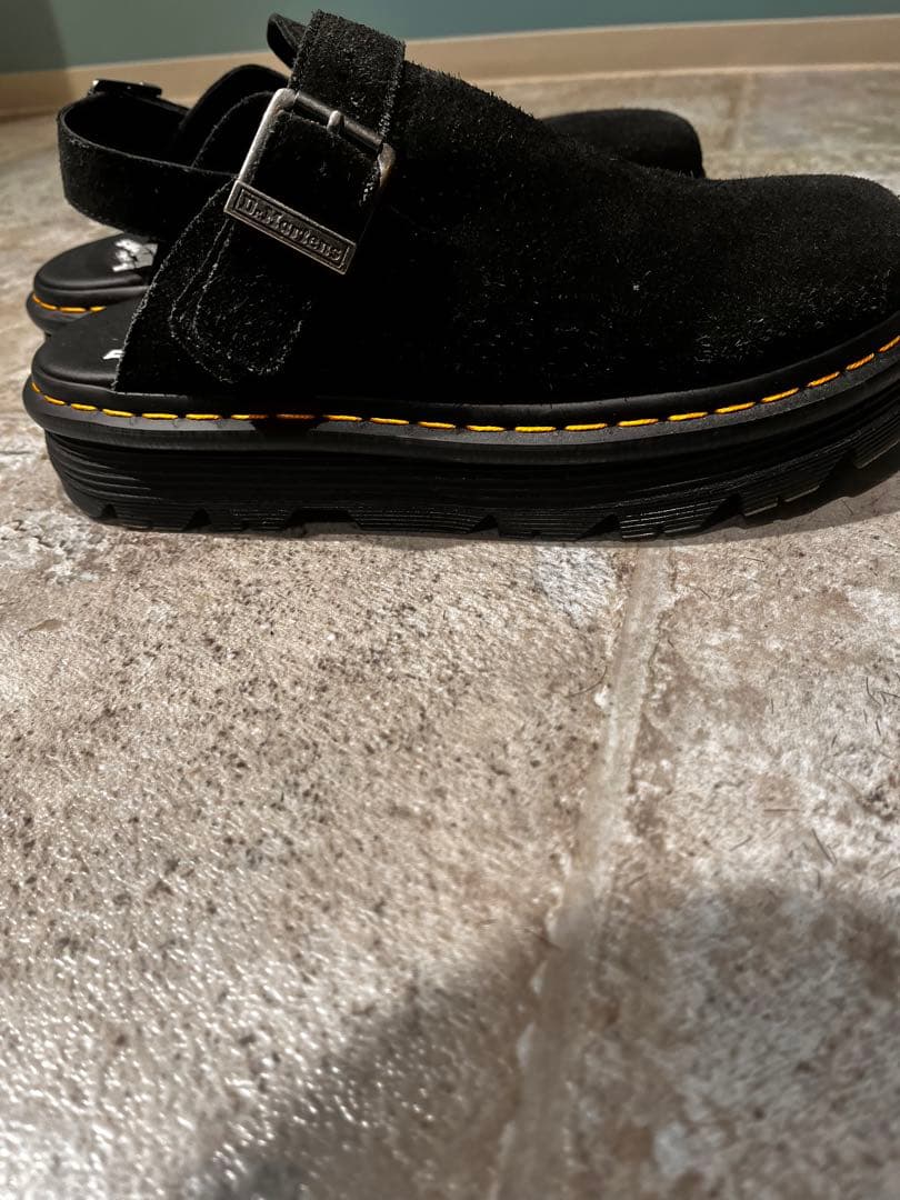 ドクターマーチン サボ ブラックスエードクロッグサンダル