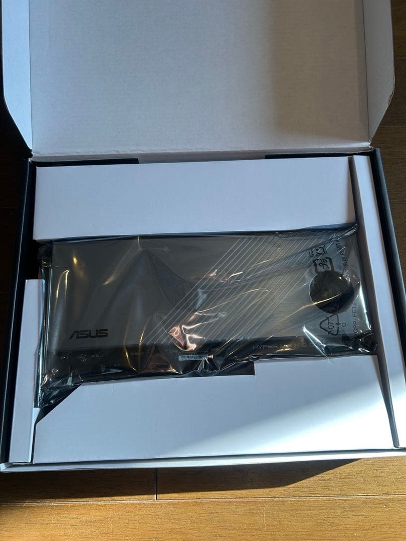 拡張カード ASUS HYPER M.2 X16 GEN 4 CARD