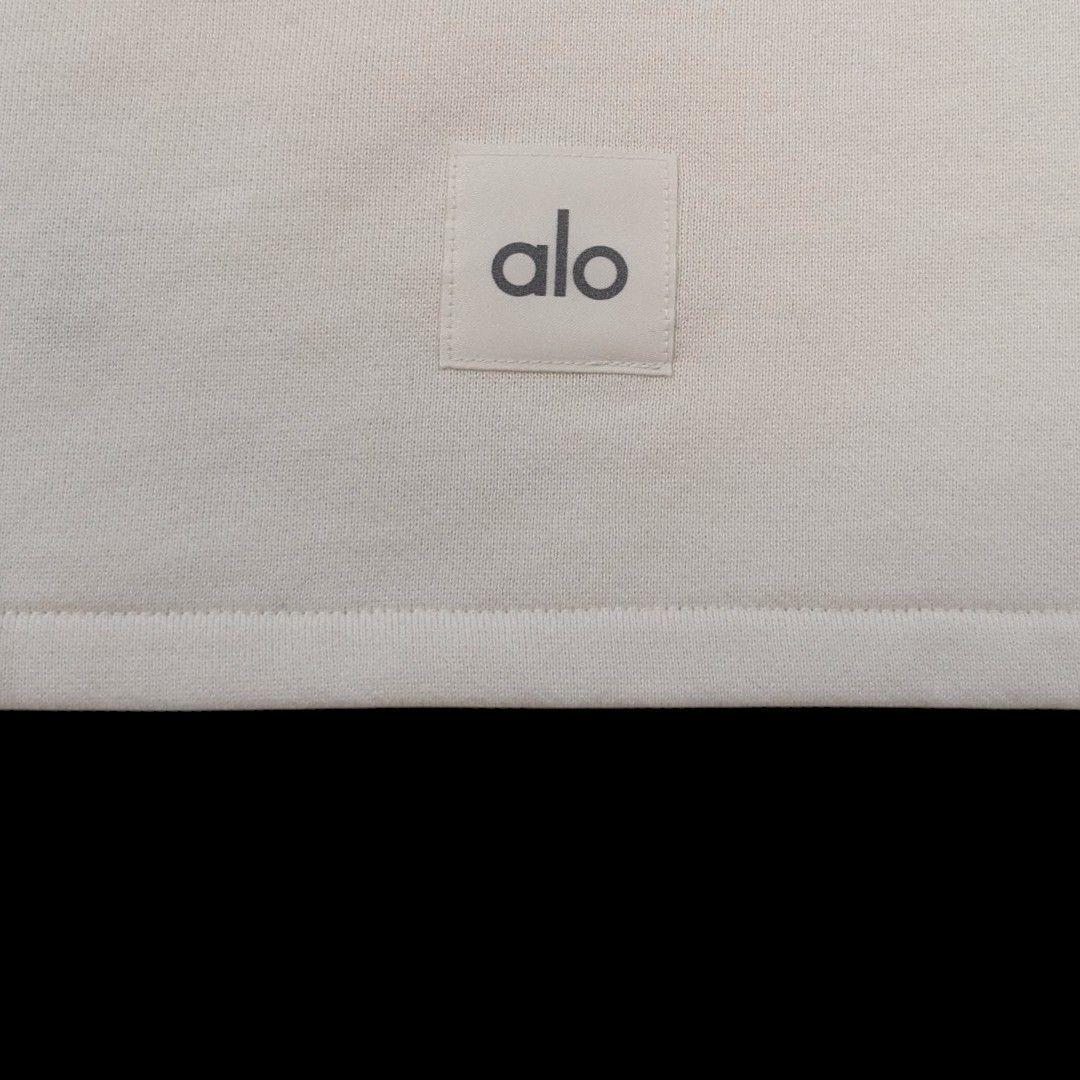 新品未使用　Alo Yoga 　Cropped Serenity Coverup