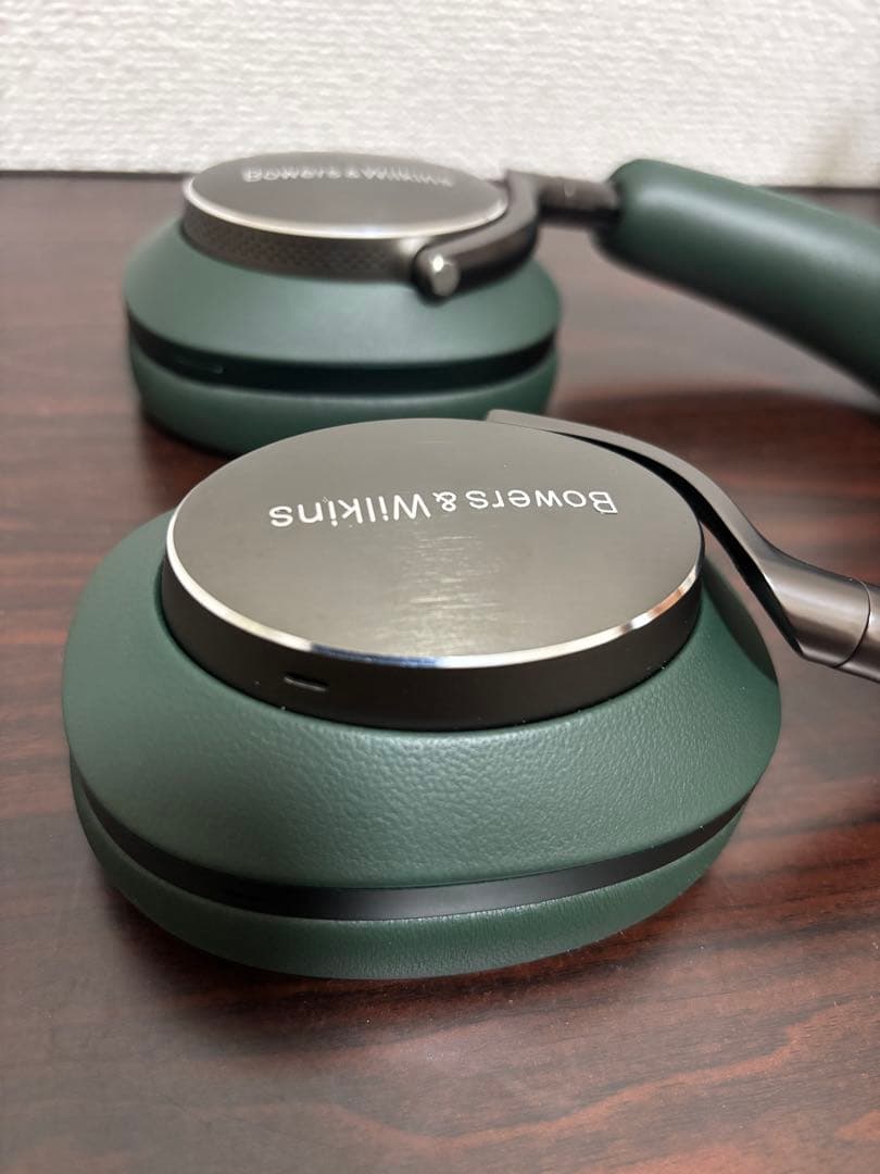 Bowers & Wilkins PX8 ダーク・フォレスト