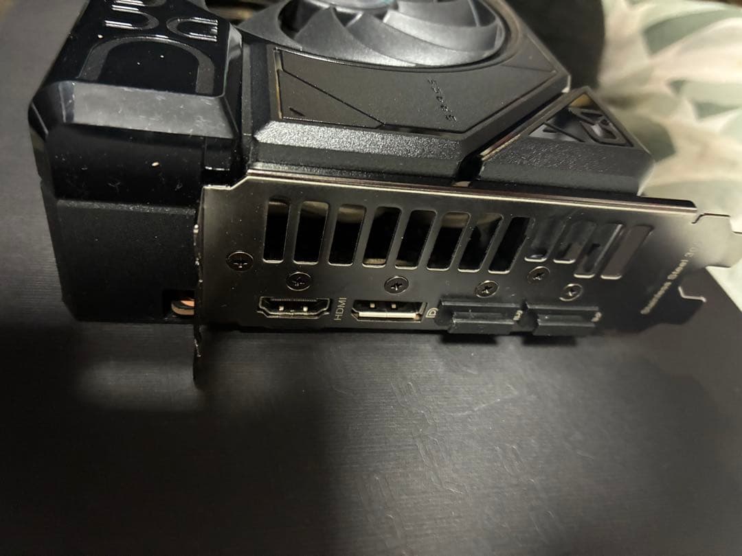 グラフィックボード・グラボ・ビデオカード ASUS Radeon RX 7800 XT OC 16GB