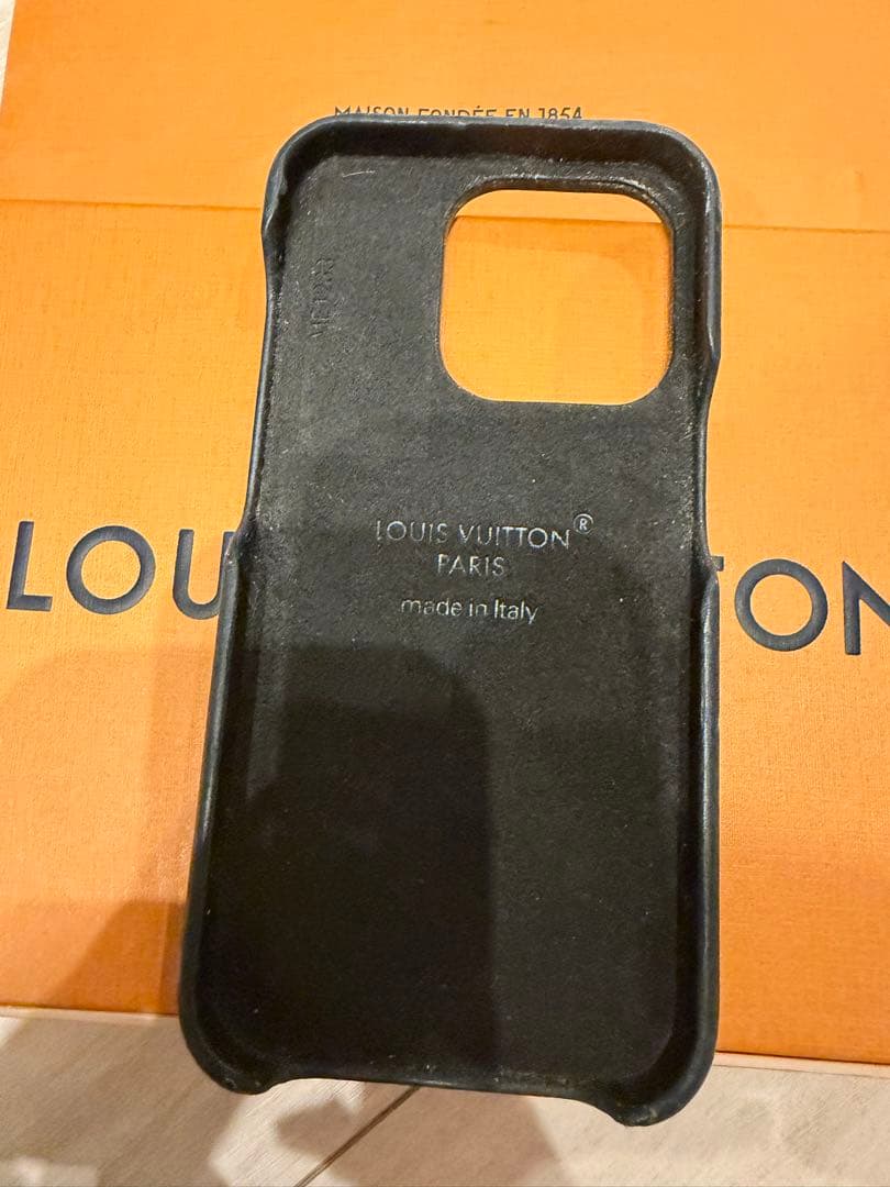 LOUIS VUITTON iPhone15proケース モノグラム