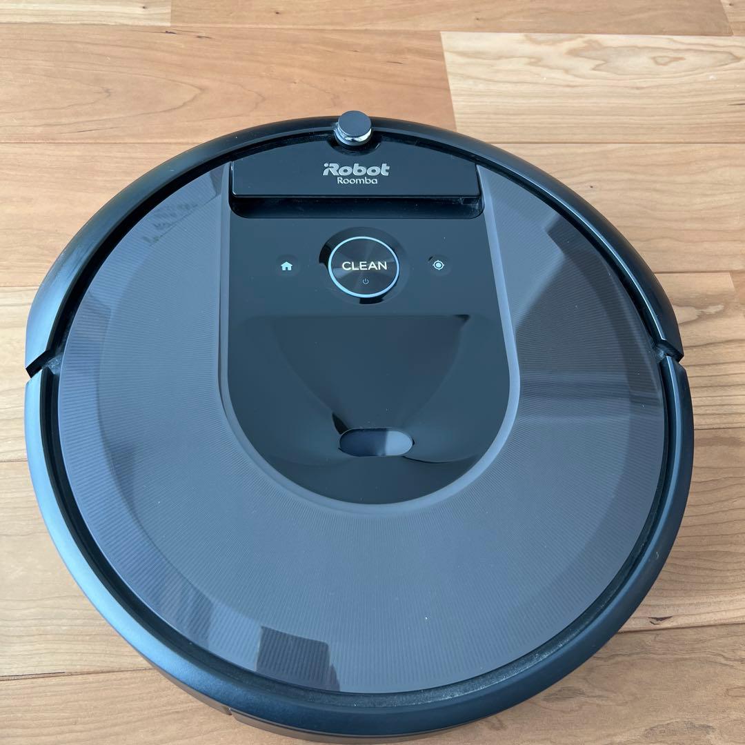 iRobot i7+ ロボット掃除機　ルンバ+自動ゴミ収集機 i755060