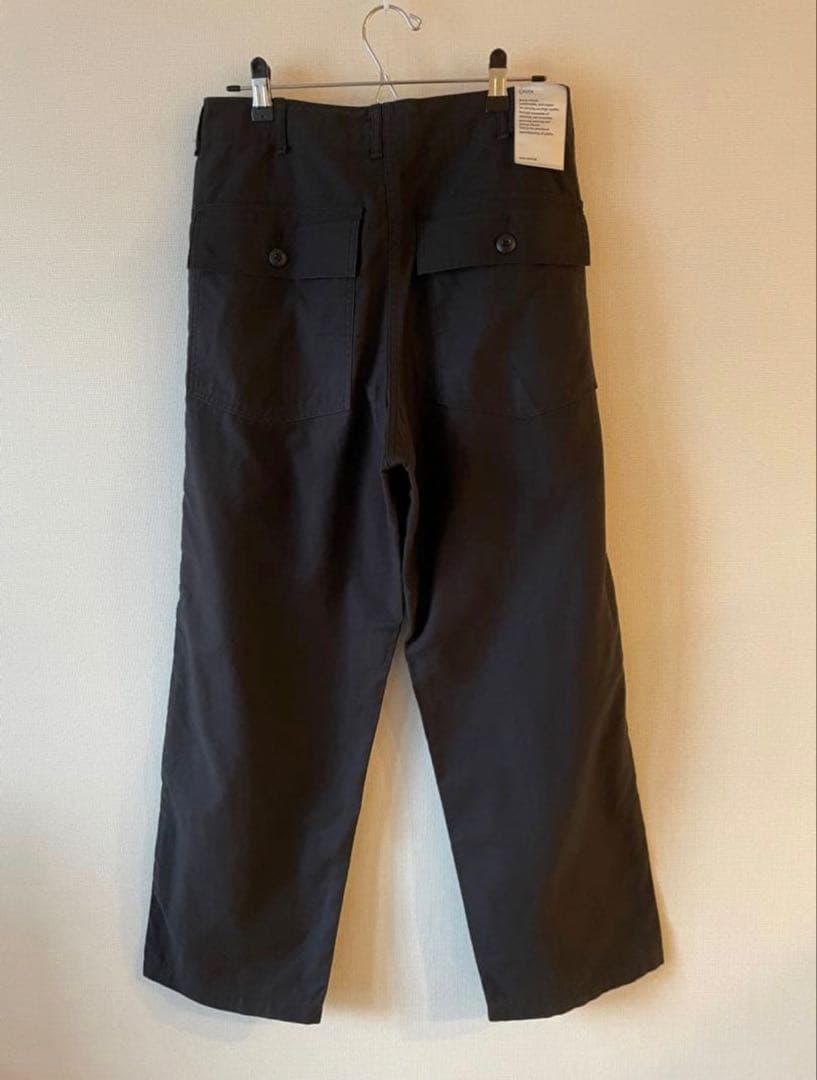 CIOTA　スビンコットンムラ糸バックサテンベイカーパンツ