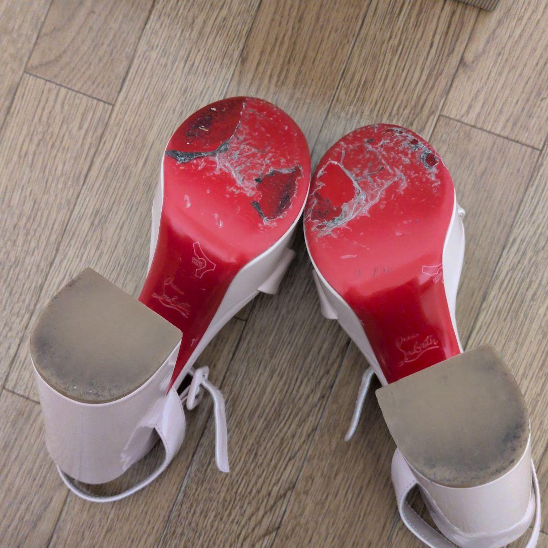 Christian Louboutin エナメル レザー サンダル 太ヒール