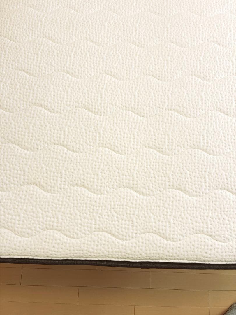 【写真追加】（美品）NELL セミダブル マットレス