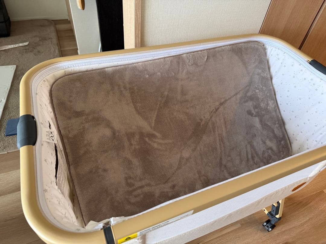 【美品】【2025.07購入】HZDMJ 添い寝ベビーベッド キャスター付き