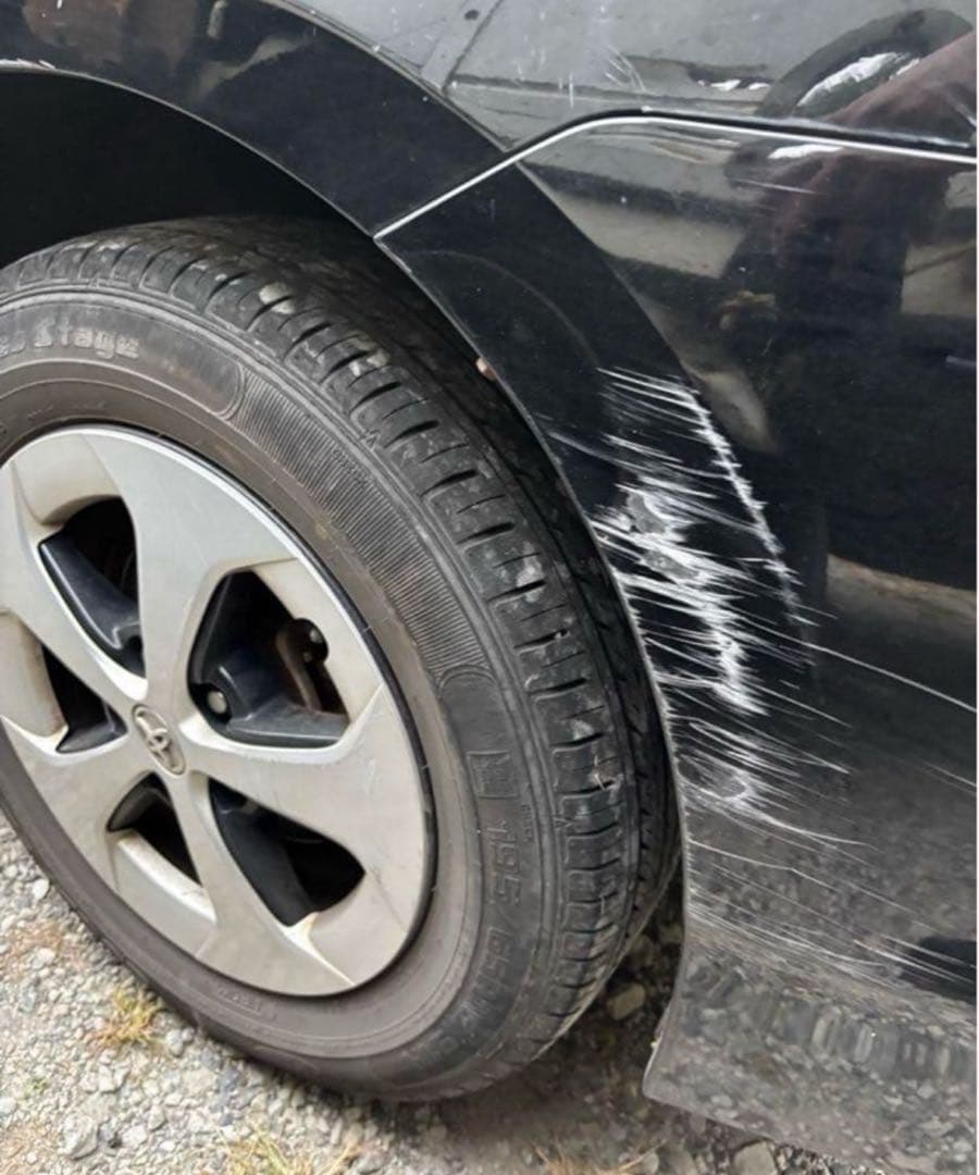 l*5様 トヨタ 黒 車両 前後損傷あり *日本語が理解出来ない方は購入しないで