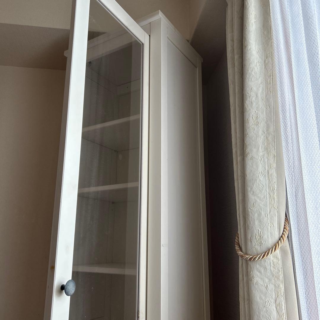 つきぐみさん IKEA扉付きキャビネット 本棚 ホワイト大容量収納マンガ本