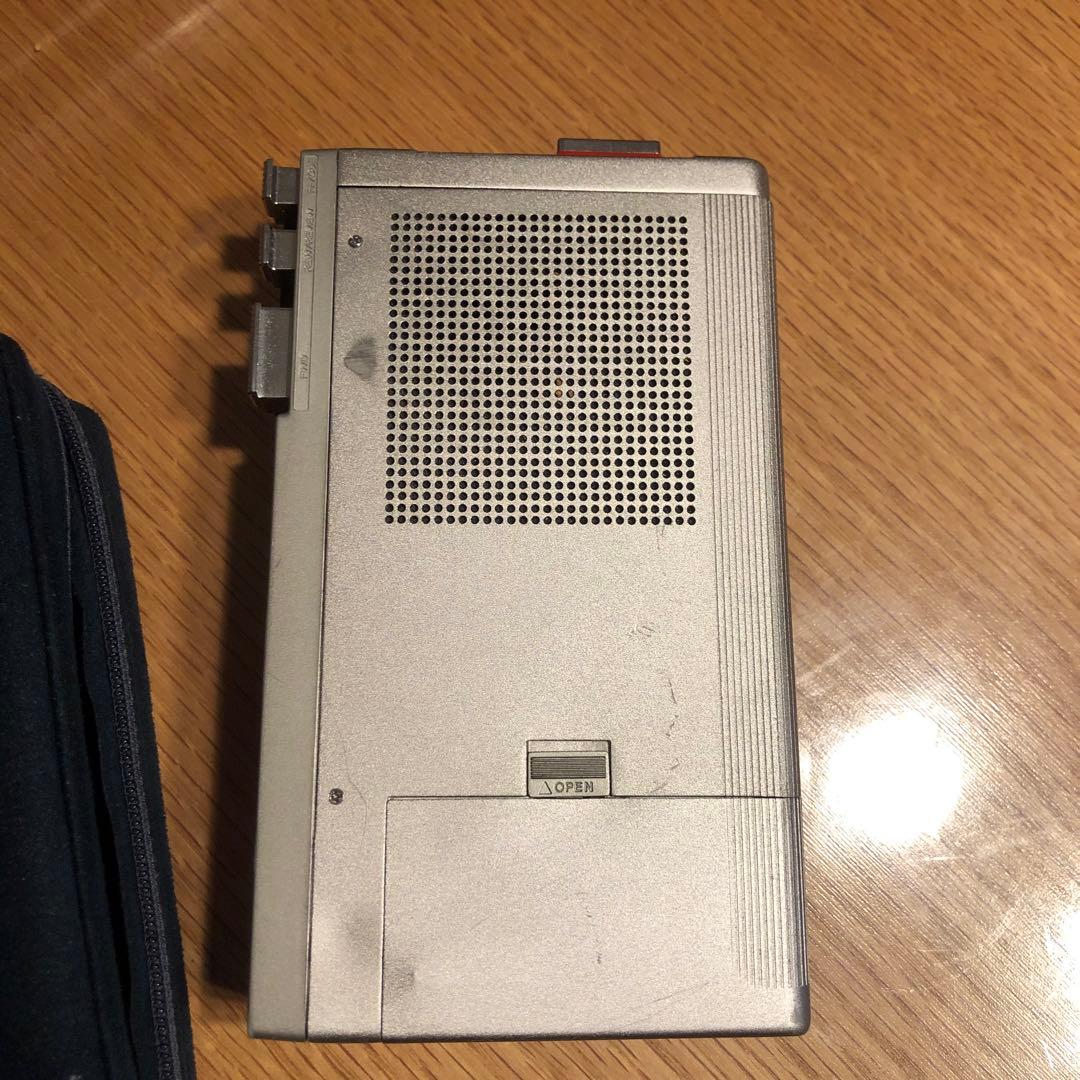 SONY　TCM-100　ソニー プレスマン