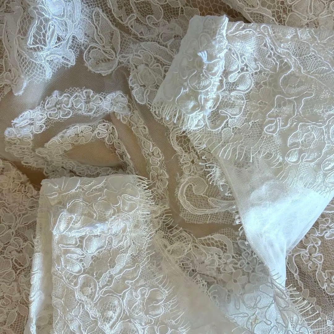 低身長向け ウェディングドレス　SOLALA レースエンパイアドレス