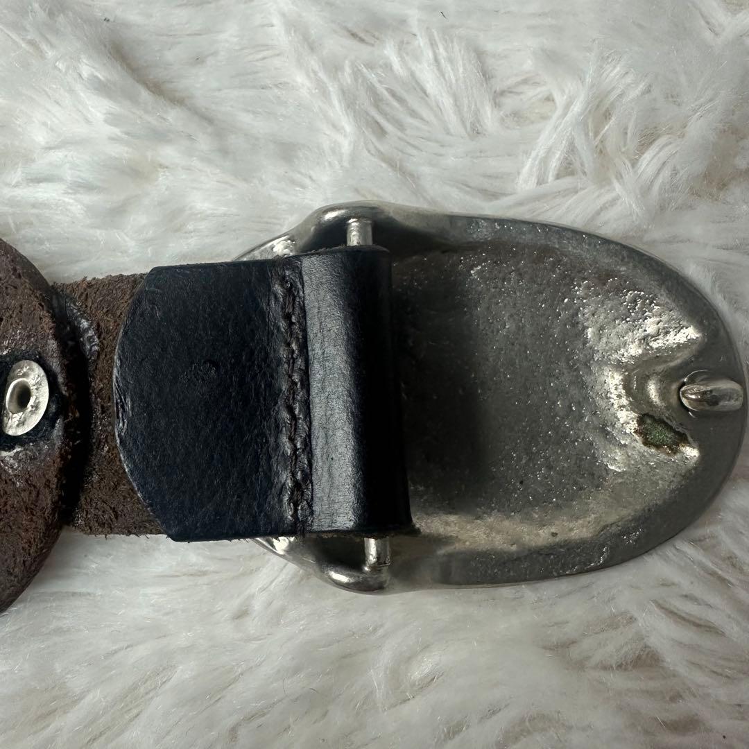 ヴィヴィアン レザーベルト フラワーデザイン オーブ型押印