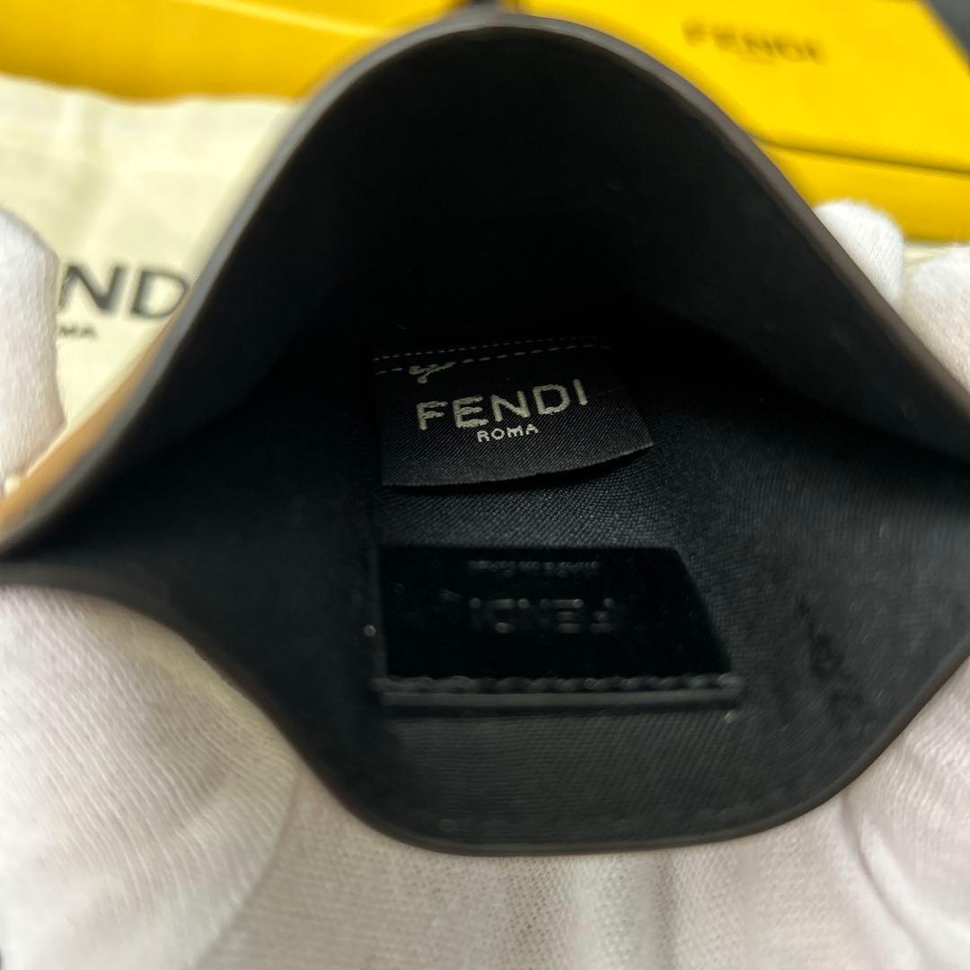 未使用★極美品★FENDI フェンディ ズッカ柄 カードケース