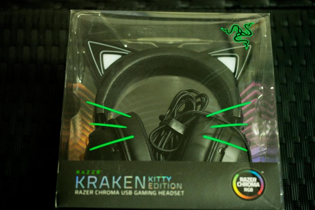 Razer Kraken Kitty Edition USBヘッドセット