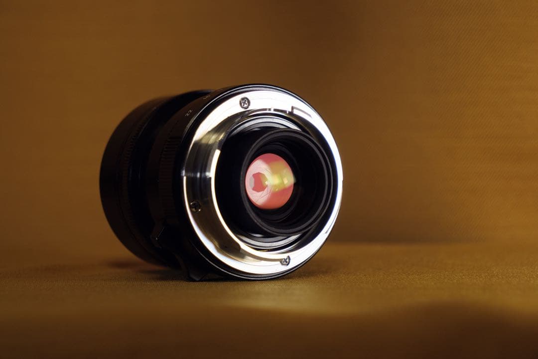 Voigtlander Ultron 28mm f2 vmマウント フード付き