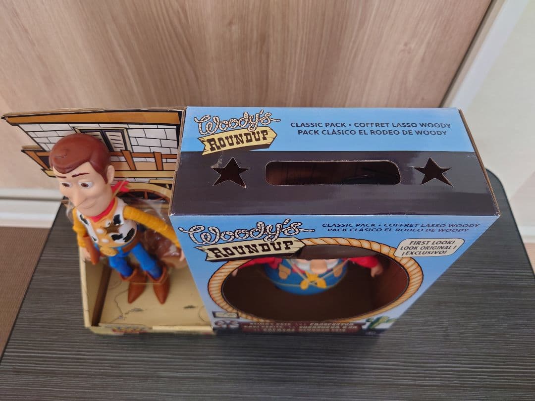 トイ・ストーリー　ウッディ　プロスペクター　フィギュア　ラウンドアップ