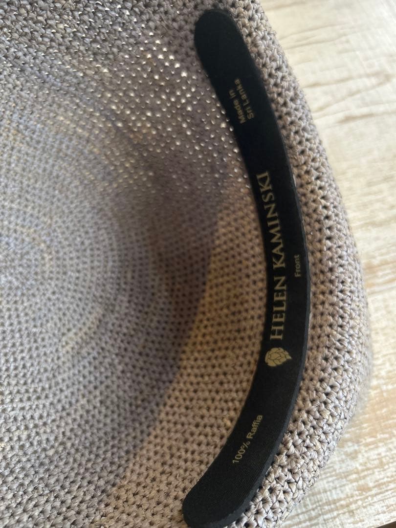 ヘレンカミンスキー　グレー