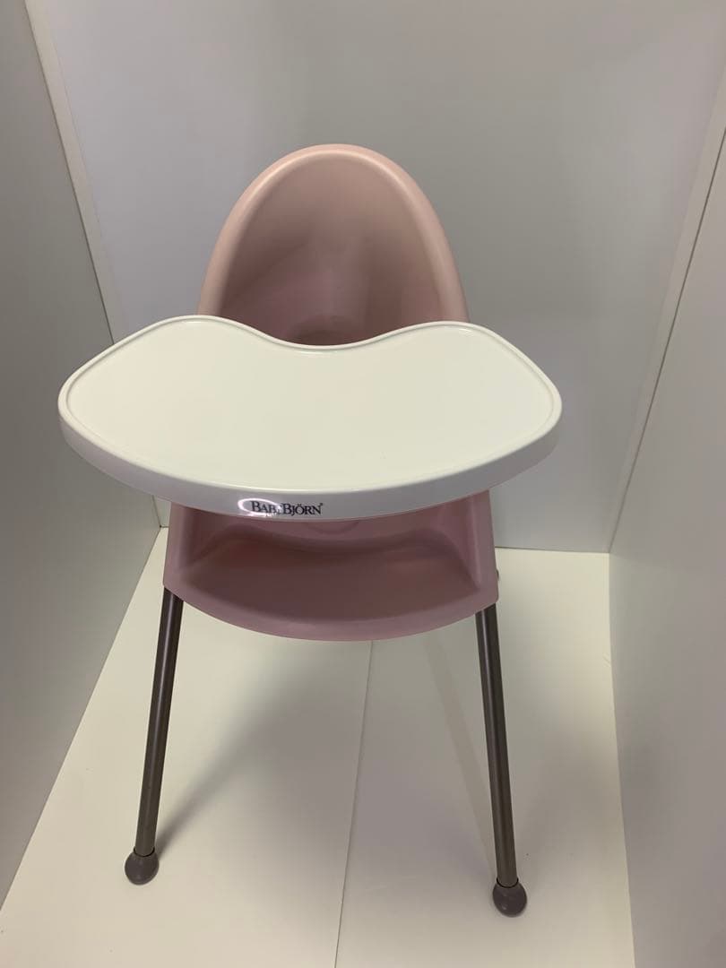 安全ベルト付きBABYBJÖRN（ベビービョルン） ハイチェア ピンク
