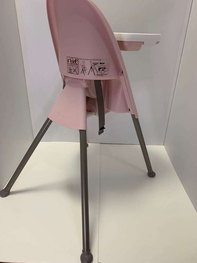 安全ベルト付きBABYBJÖRN（ベビービョルン） ハイチェア ピンク