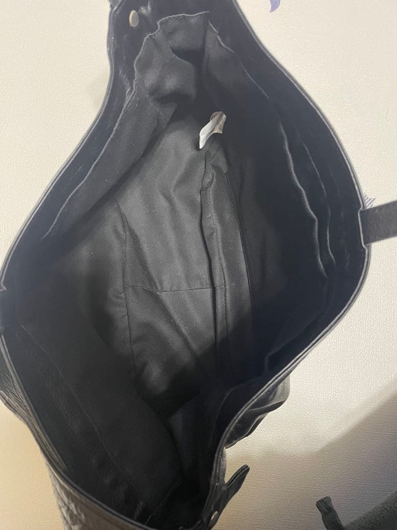 《CCU NEWS PAPER BAG M》 シーシーユーレザーショルダーバッグ