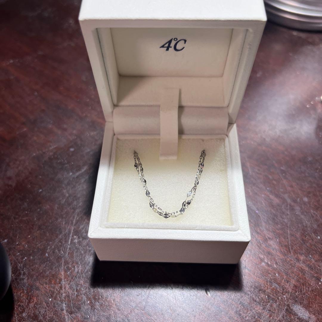 未使用・美品　4℃ Pt850 2連ブレスレット