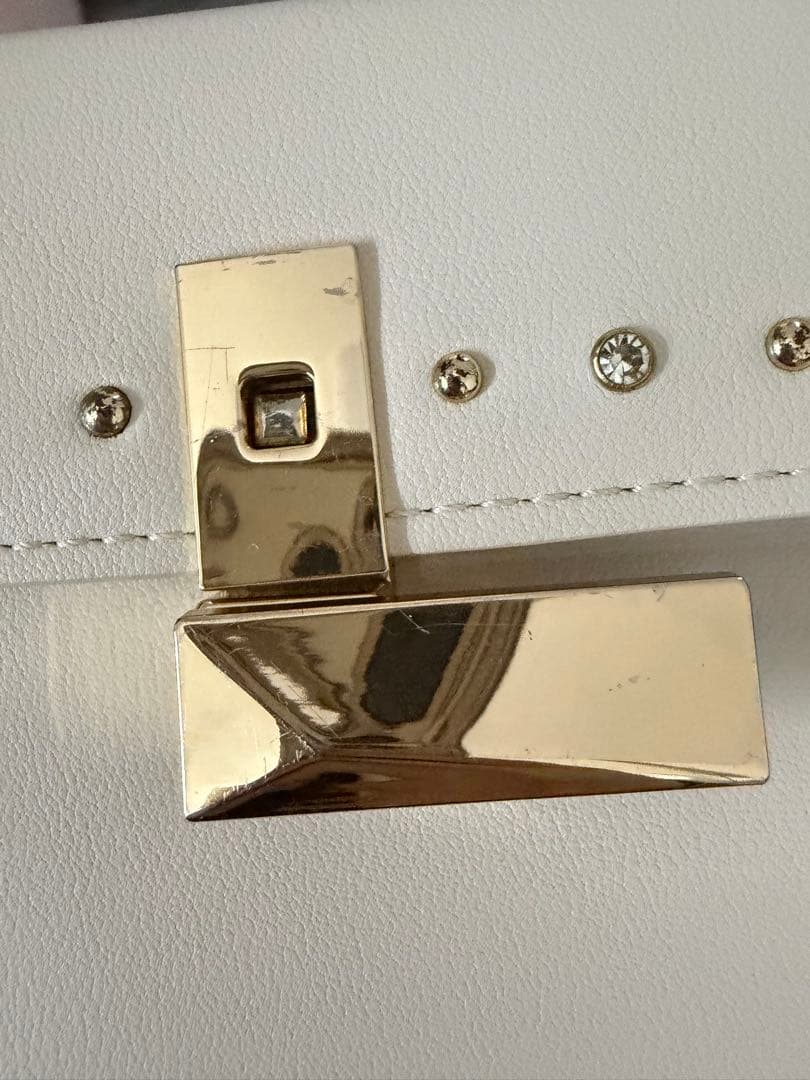 CELFORD リュタン ビジュースタッズポシェット アイボリー