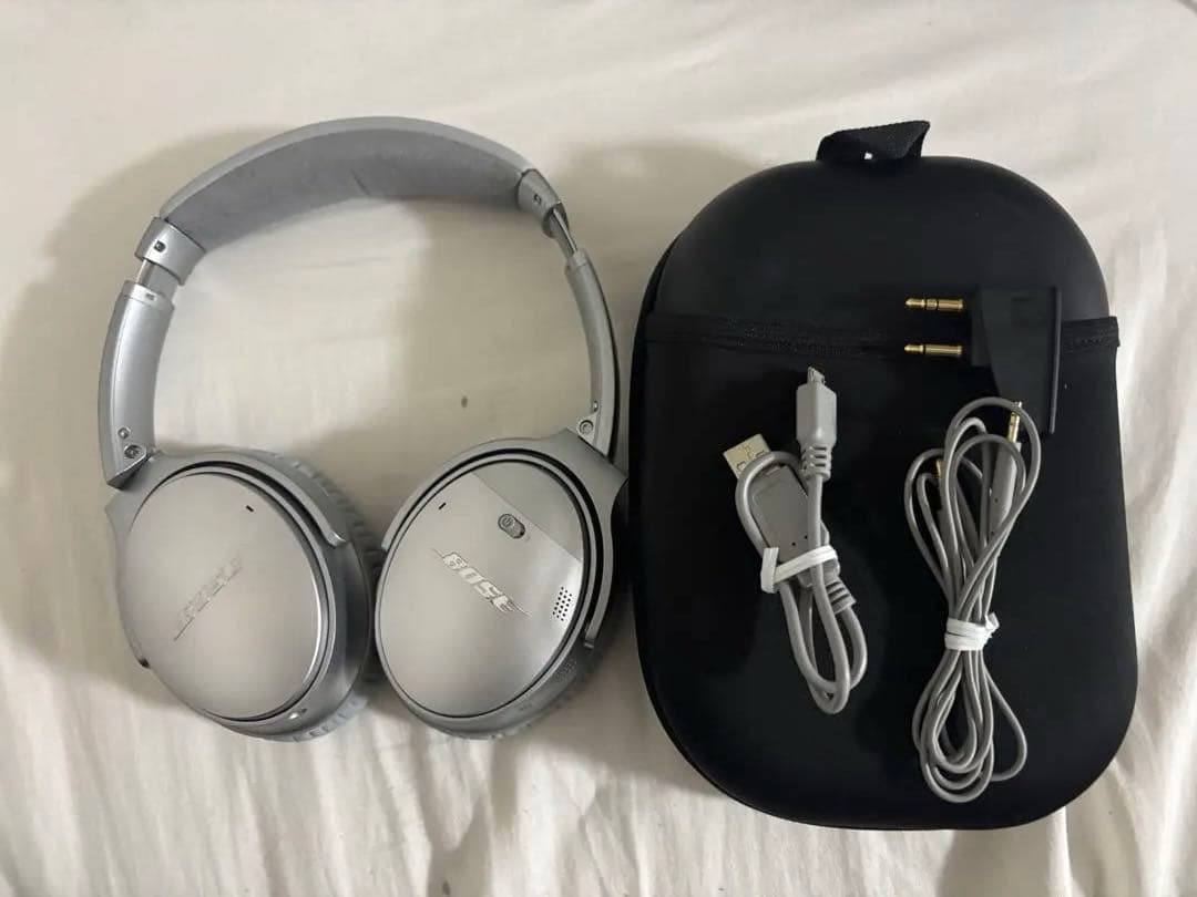 ま*も様 BOSE QuietComfort Headphones 35 シルバ