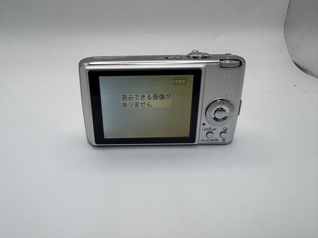 【美品】Panasonic LUMIX DMC-FX07 シルバー