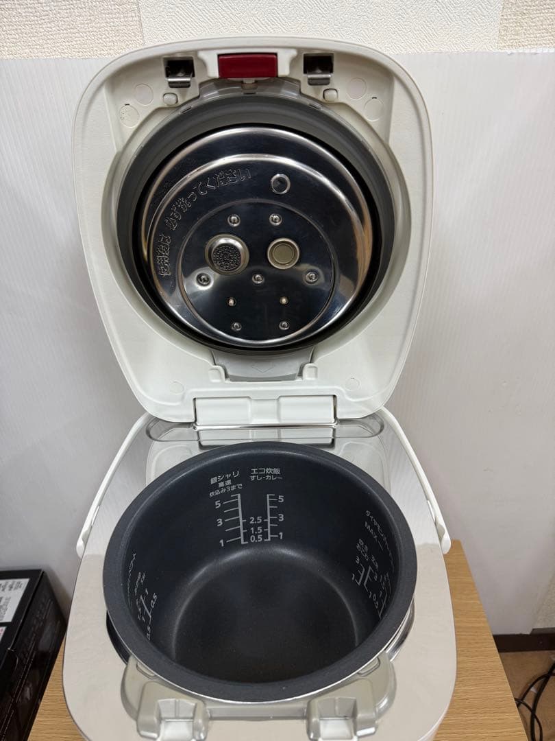 Panasonic 可変圧力IHジャー炊飯器 SR-PB109