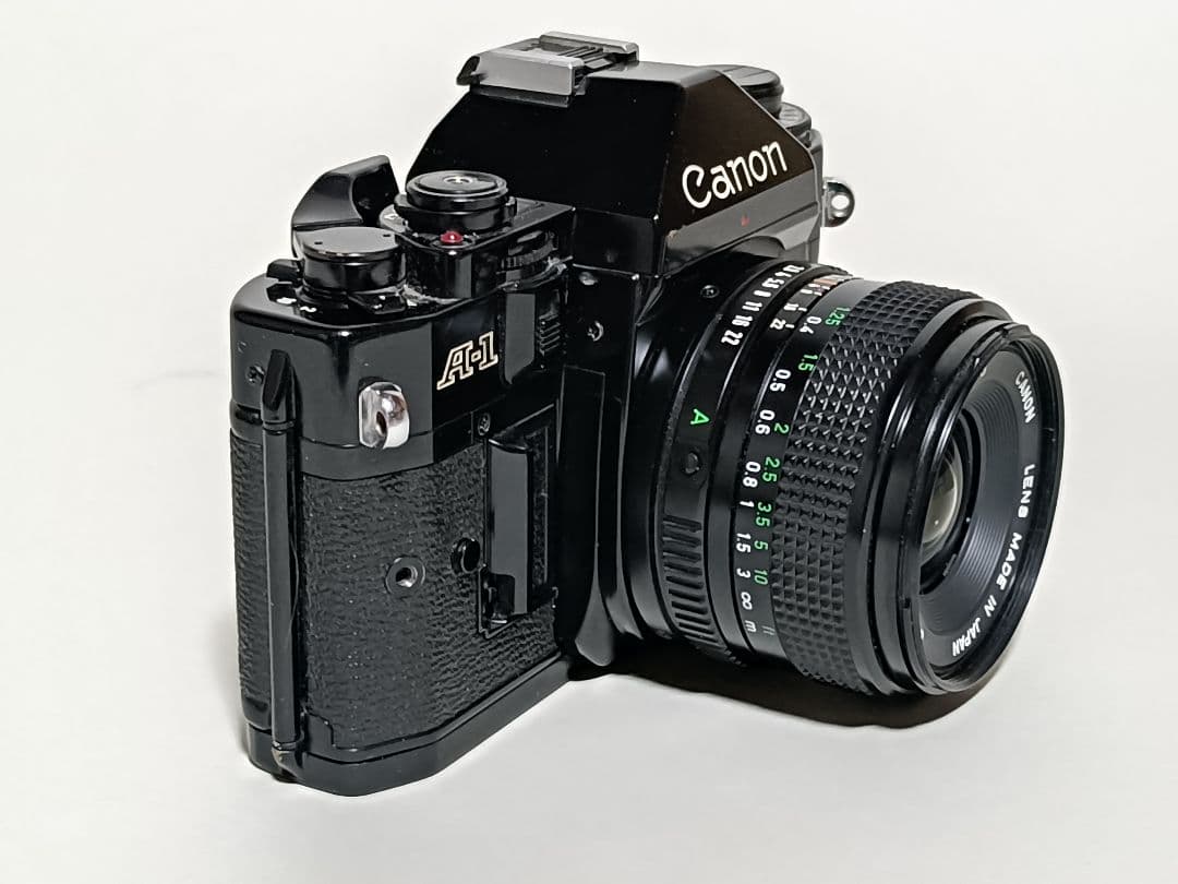 Canon A-1 ブラック 28mm f/2.8レンズ付き