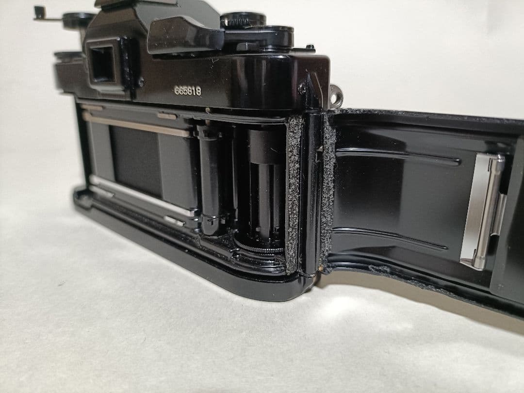 Canon A-1 ブラック 28mm f/2.8レンズ付き