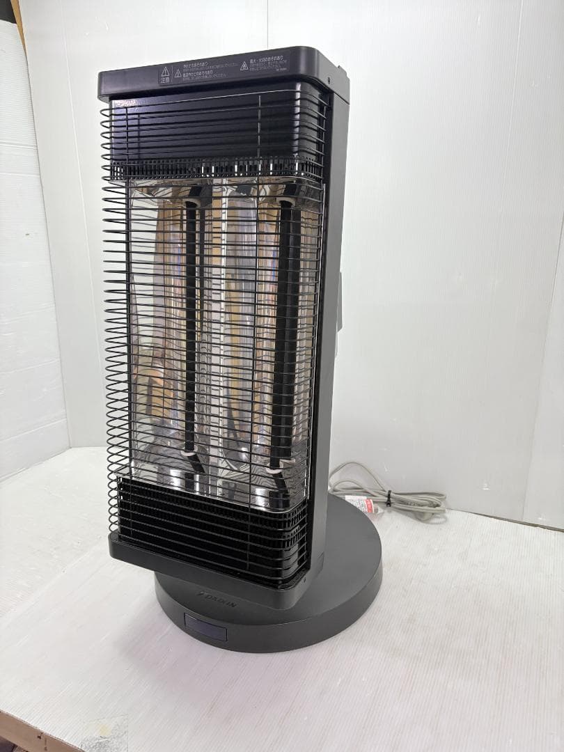 ダイキン 遠赤外線暖房機 ERFT11WS-H セラムヒート 遠赤外線ヒーター