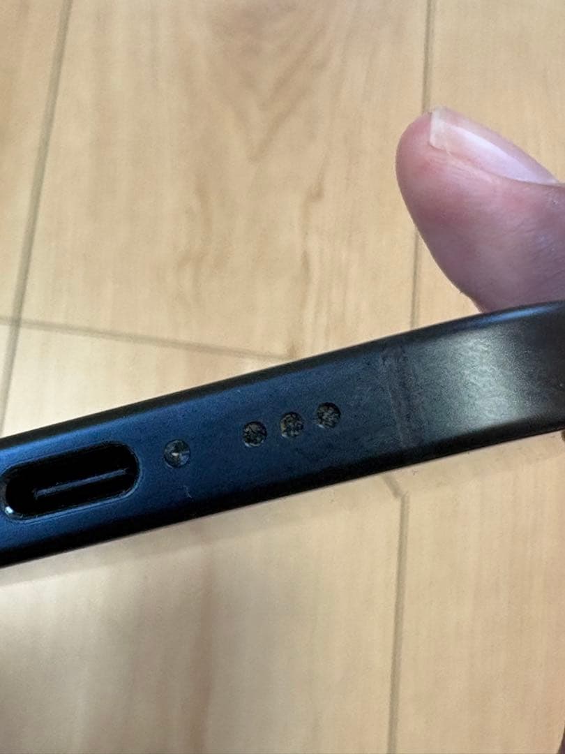 Apple iPhone 15 本体 ブラック　128GB